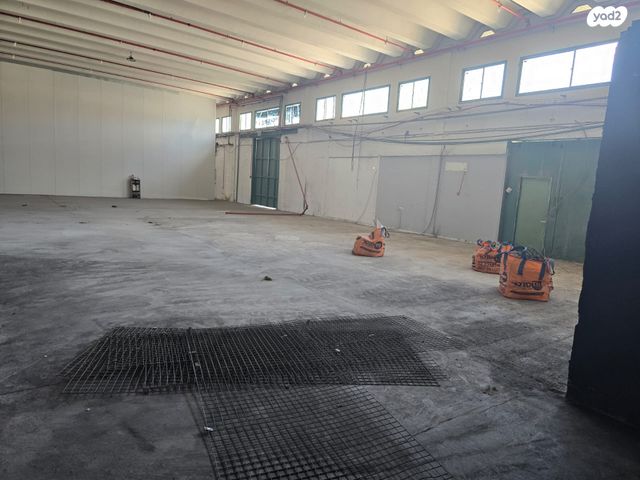 חנויות/ שטח מסחרי, אופקים