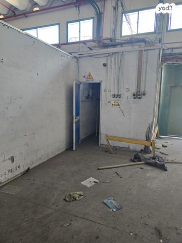 חנויות/ שטח מסחרי