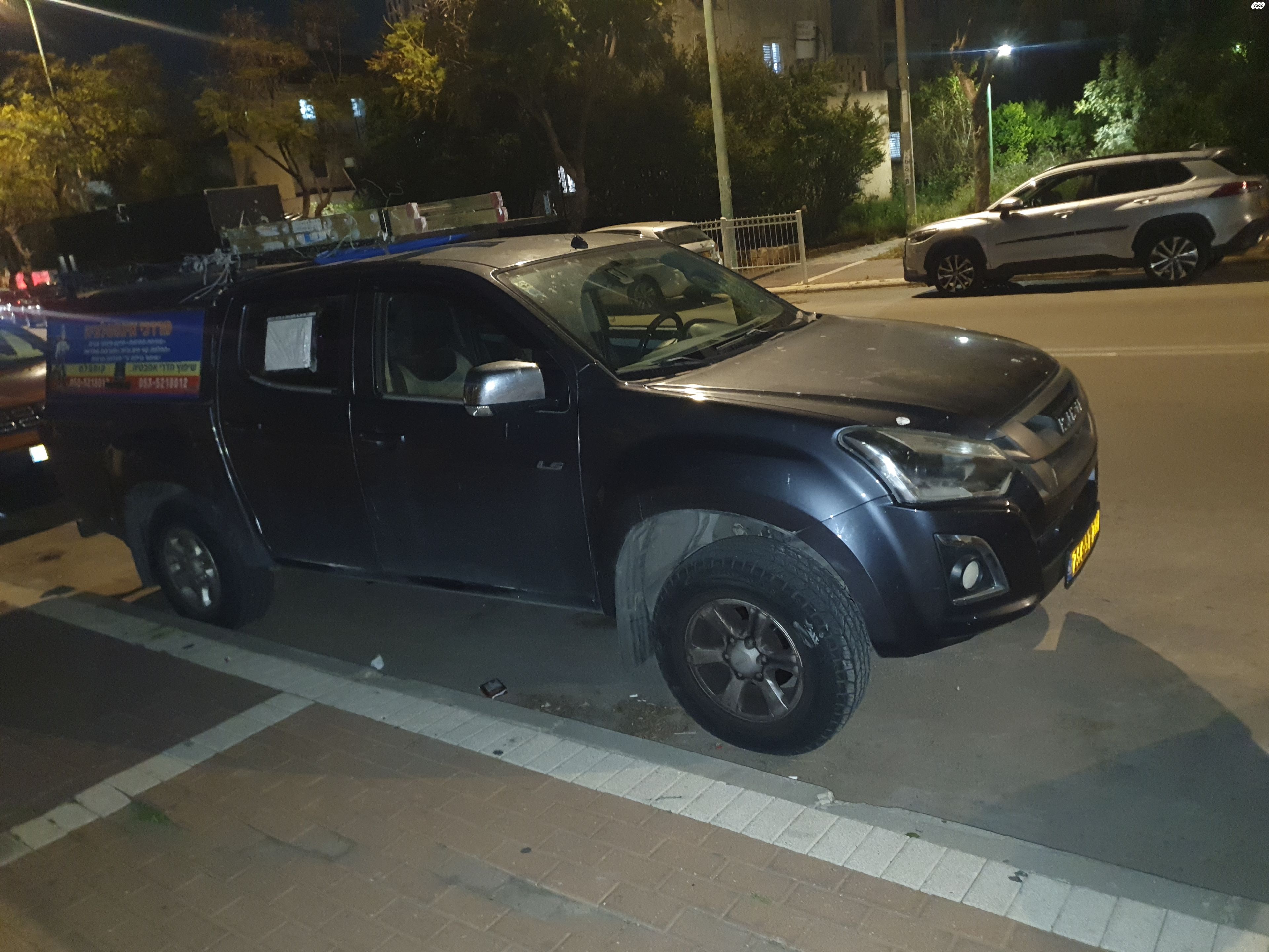 מודעת רכב איסוזו די-מקס