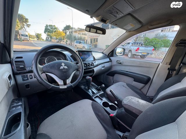 מיצובישי טרייטון / L200