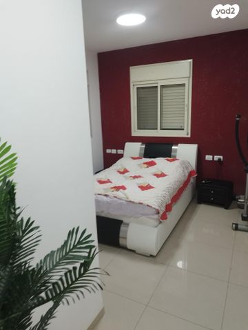 גג/ פנטהאוז, סירקין 3, מרכז העיר, קרית אתא