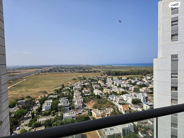 דירה, הדודאים, עין הים, חדרה