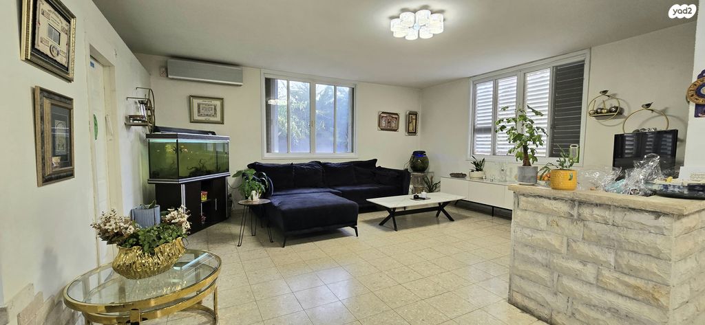 בית פרטי/ קוטג', אורנית