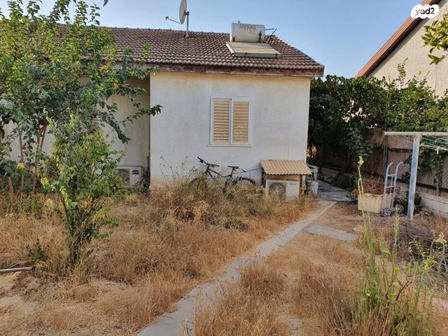 בית פרטי/ קוטג', משה חובב, נחל בקע, באר שבע