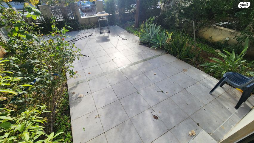 דירת גן, קיסריה