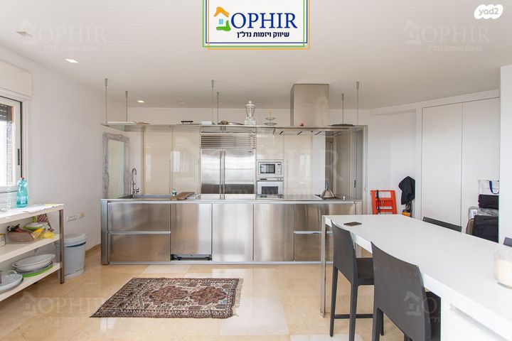 גג/ פנטהאוז, וולפסון, מרכז הכרמל, חיפה