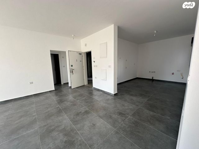 דירת גן, ארגמן 17, עיר היין, אשקלון