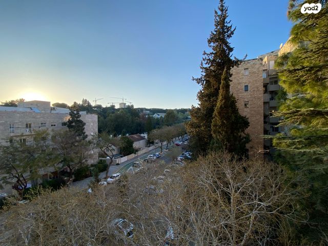 דירה, יהודה בורלא, ניות, ירושלים