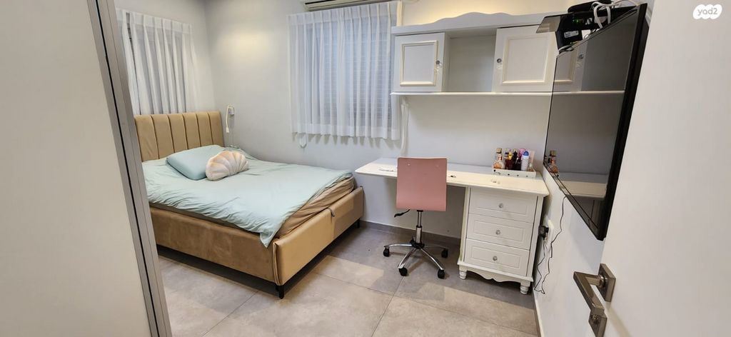 דירה, ד"ר שמואל אברהם פוזננסקי, תל חיים, תל אביב יפו