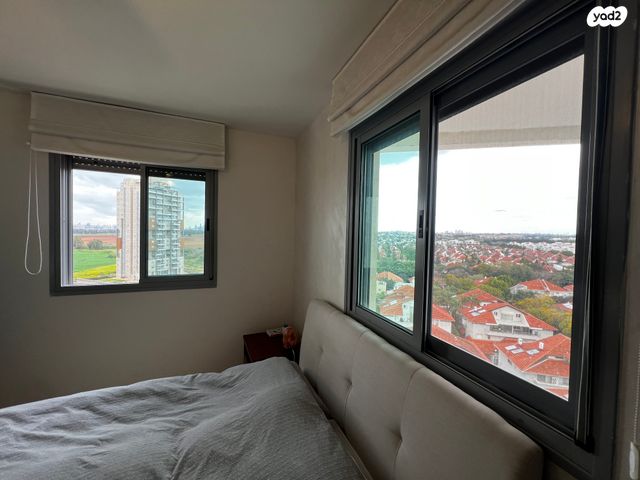 דירה, טווס, הוד השרון