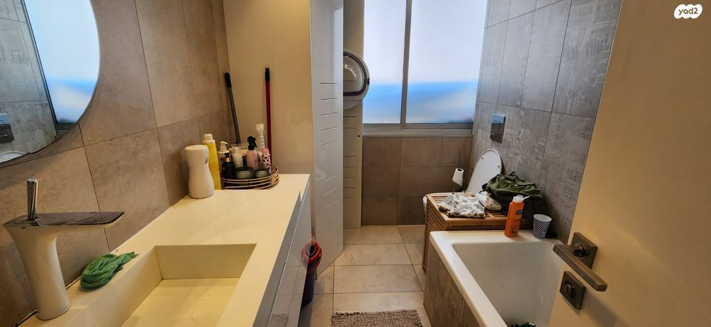 דירה, ד"ר שמואל אברהם פוזננסקי, תל חיים, תל אביב יפו