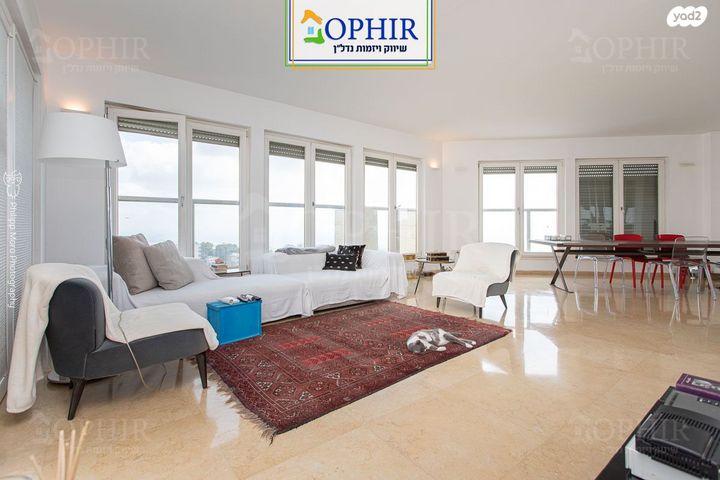 גג/ פנטהאוז, וולפסון, מרכז הכרמל, חיפה