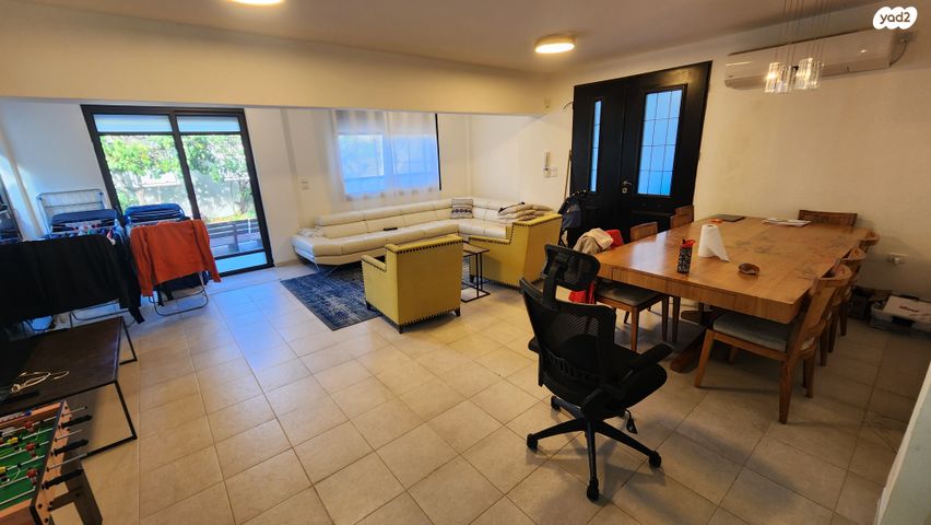 דירת גן, קיסריה