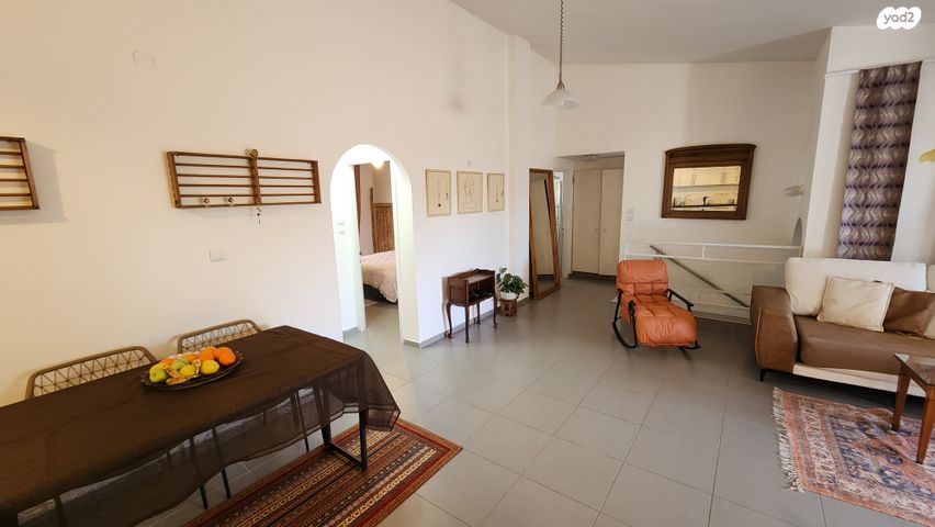 דירת גן, קיסריה