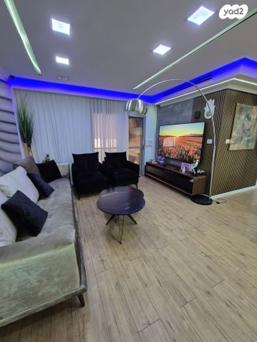 גג/ פנטהאוז, משה קהירי, רמות הרכס, באר שבע