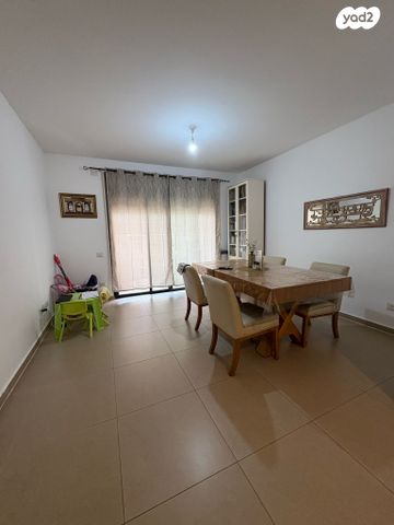 דירה, דוריף, עיר היין, אשקלון