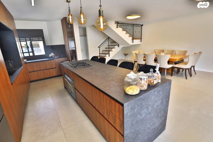 בית פרטי/ קוטג', שתולים