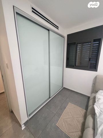 בניין מגורים, מרכז העיר, סביניה, הוותיקה, קרית ביאליק