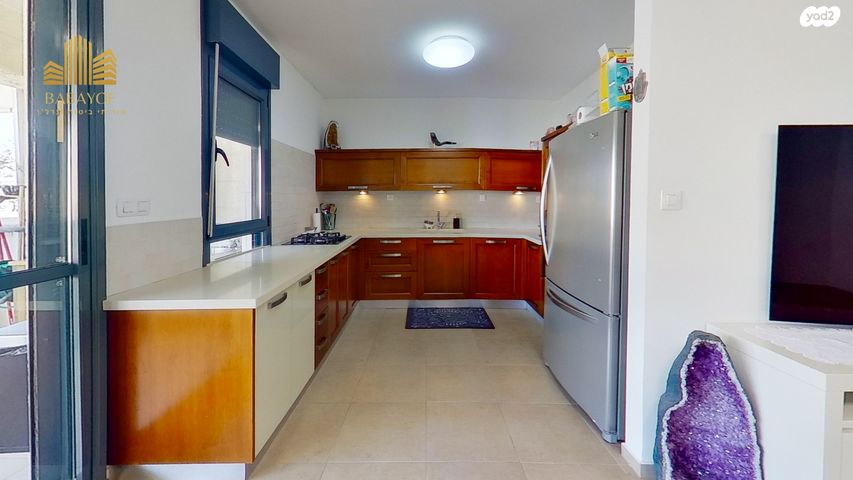 דירה, הרב אברהם מרדכי ווינגרטן, חומת שמואל, הר חומה, ירושלים