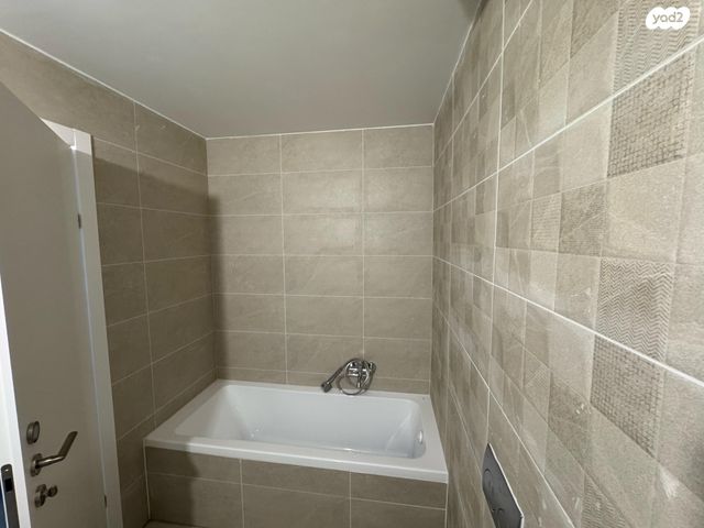 דירה, נווה שמיר רמת בית שמש ה-1, בית שמש