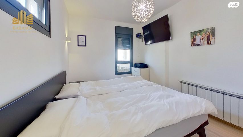 דירה, הרב אברהם מרדכי ווינגרטן, חומת שמואל, הר חומה, ירושלים