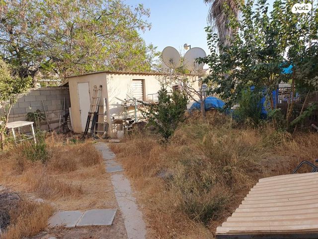 בית פרטי/ קוטג', משה חובב, נחל בקע, באר שבע