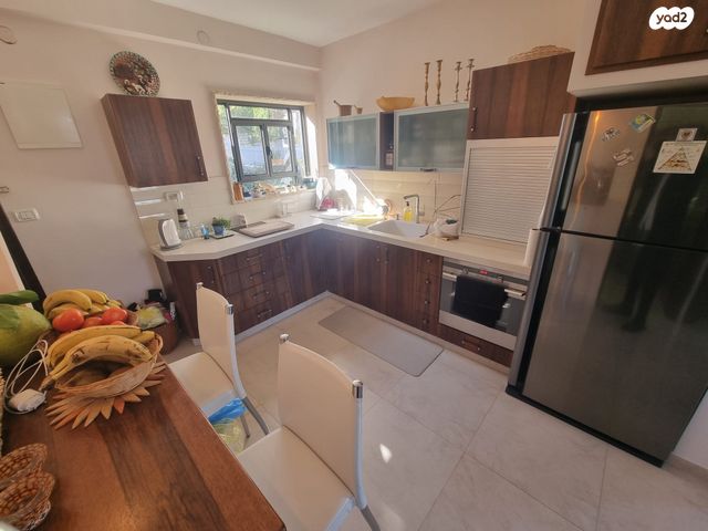 דו משפחתי, הצלף, עיר גנים, ירושלים