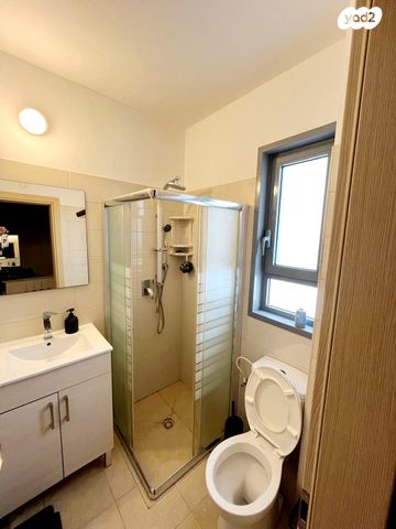 דירה, שושנה דמארי, קרית האמנים, מצליח, רמלה