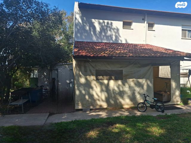 בית פרטי/ קוטג', כפר חרוב