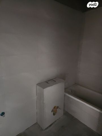 דירת גן, אילת 66, ג'סי כהן, חולון