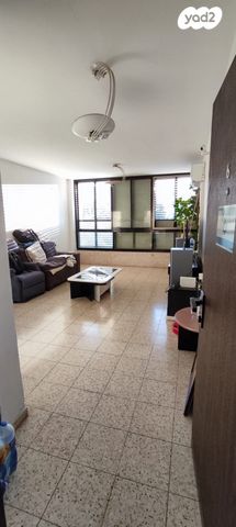 דירה, חיל החימוש, נווה חוף, ראשון לציון