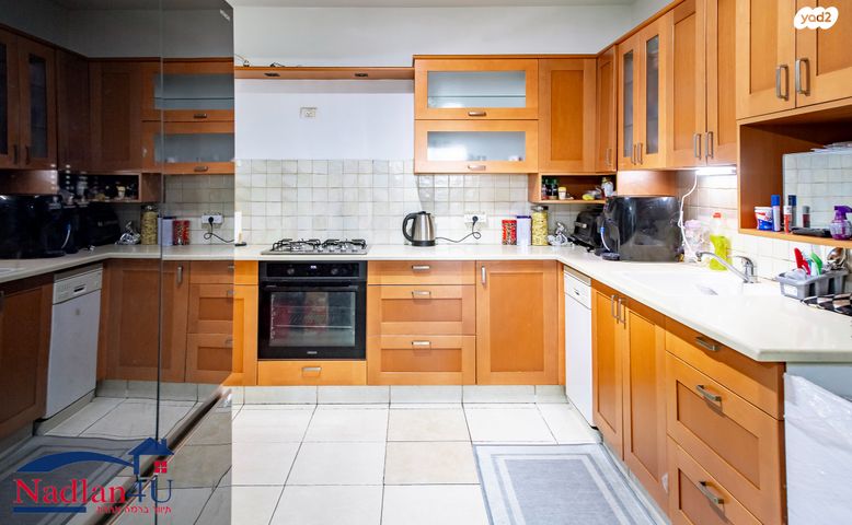 דירה, יבנה, קרית יערים, רמת השרון