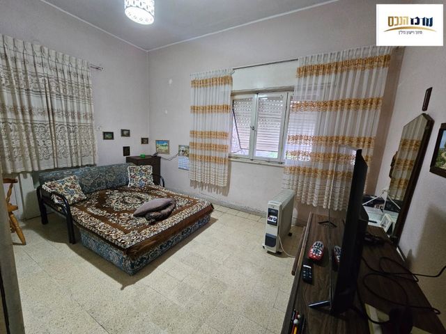 דירה, יוסף, חיפה