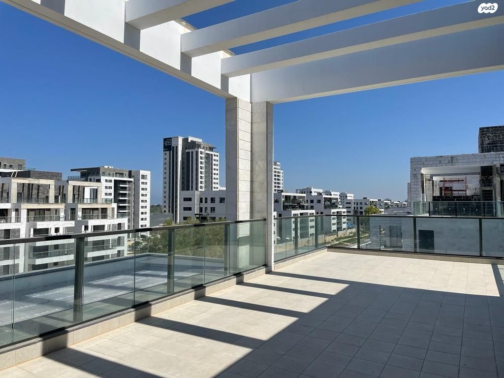 מור 