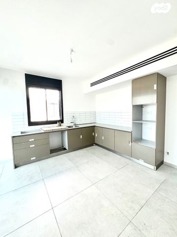 דירה, הצפון החדש - כיכר המדינה, תל אביב יפו