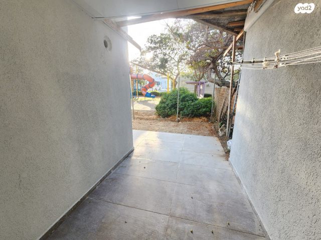 דירת גן, אבן גבירול, רובע ב', אשדוד