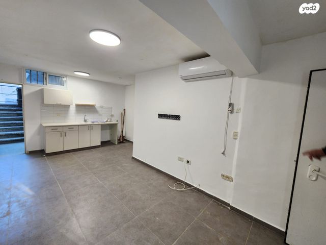 דירת גן, אבן גבירול, רובע ב', אשדוד