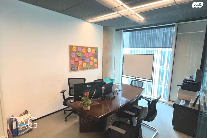 משרדים, יצחק שדה 8, תל אביב יפו