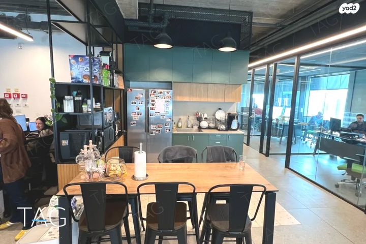 משרדים, יצחק שדה 8, תל אביב יפו