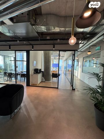 משרדים, דרך מנחם בגין, מונטיפיורי, הרכבת, תל אביב יפו