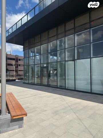 חנויות/ שטח מסחרי, בזל 10, פארקטק פתח תקווה / אזור תעשייה קרית אריה, פתח תקווה