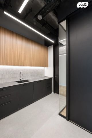 משרדים, לוחמי האש 1, צומת סביון, קרית אונו