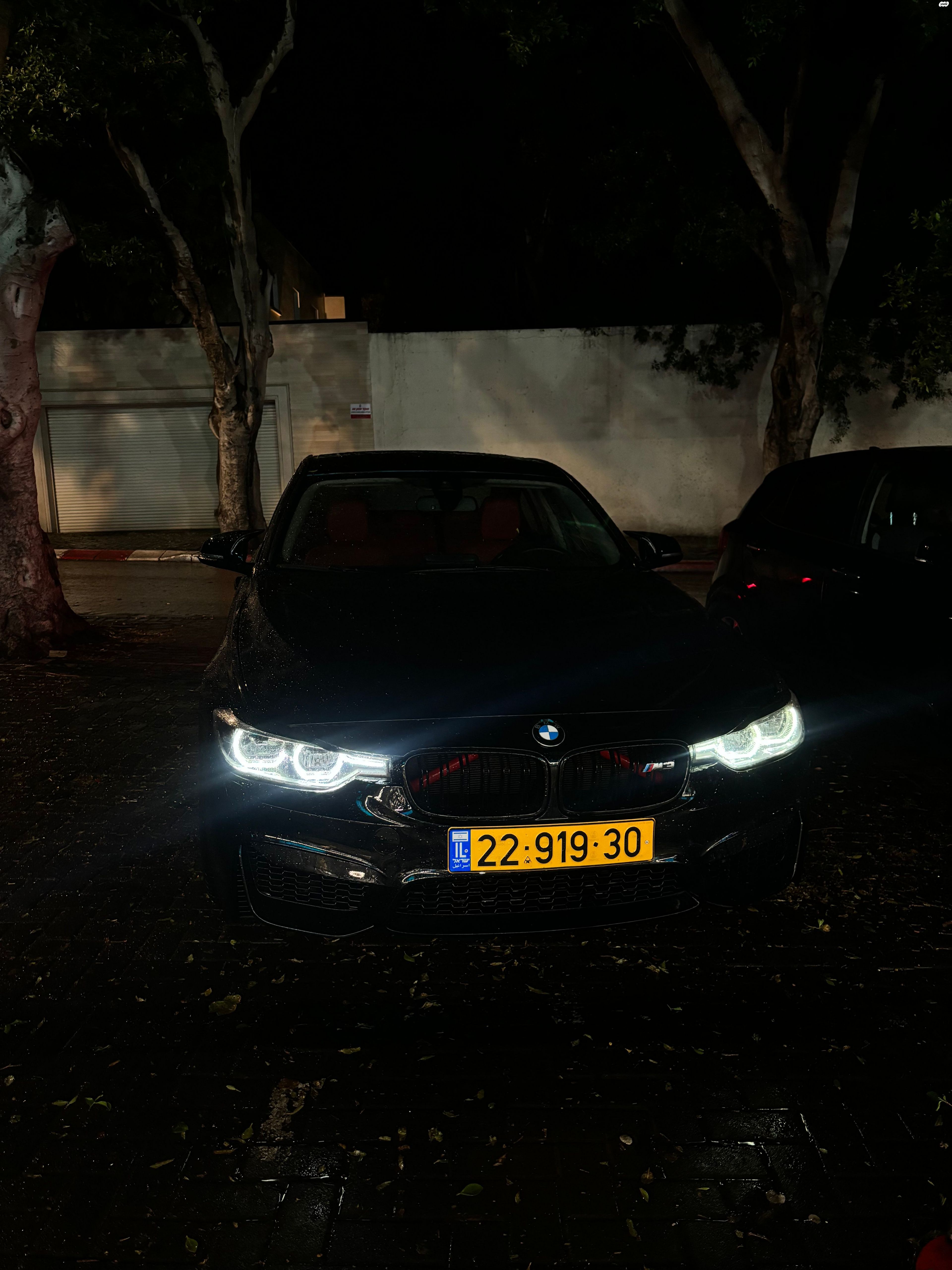 מודעת רכב ב מ וו סדרה 3