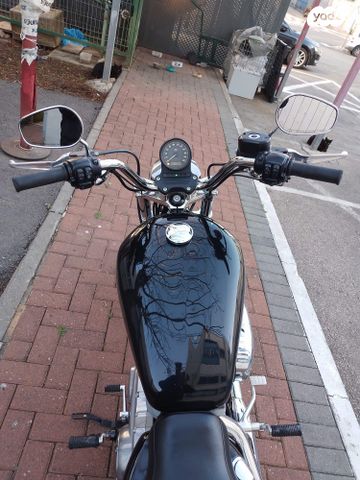 הרלי דיווידסון סופרלואו 883