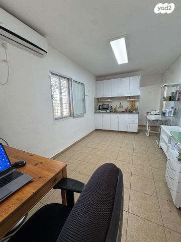 דירת גן, גיורא יוספטל 26, שכונה ד', באר שבע