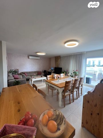 גג/ פנטהאוז, הרטום, משכנות זבולון, נתניה