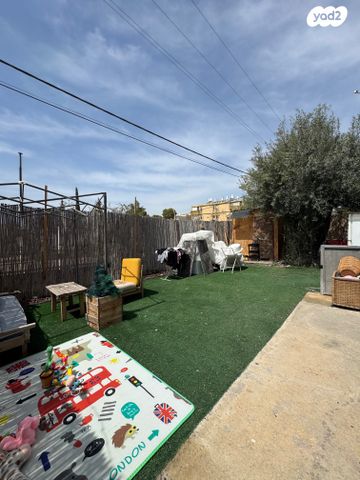 גיורא יוספטל 26