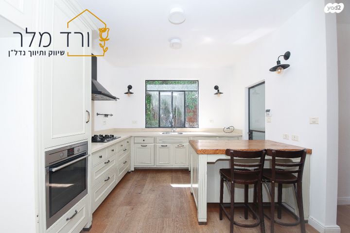 בית פרטי/ קוטג', האורנים, מרכז פרדס חנה, פרדס חנה כרכור