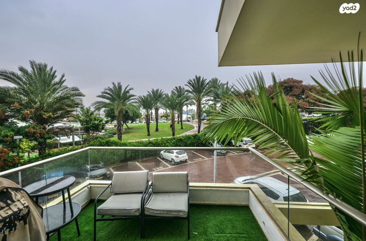 דירה, אפרים קישון 20, חתני פרס ישראל, באר יעקב