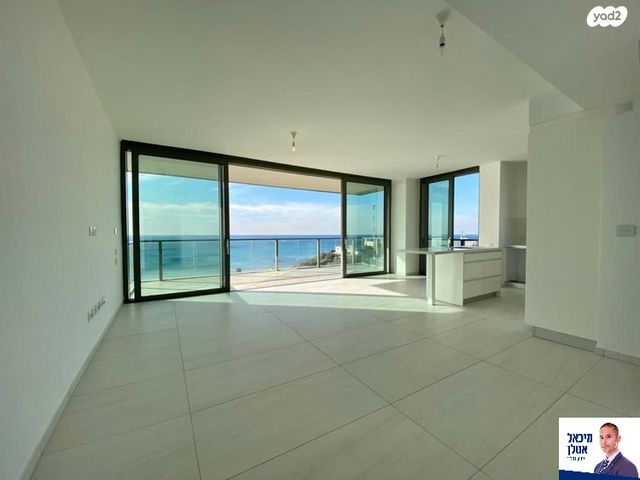 דירה, שדרות רחבעם זאבי 15, גבעת אולגה, חדרה